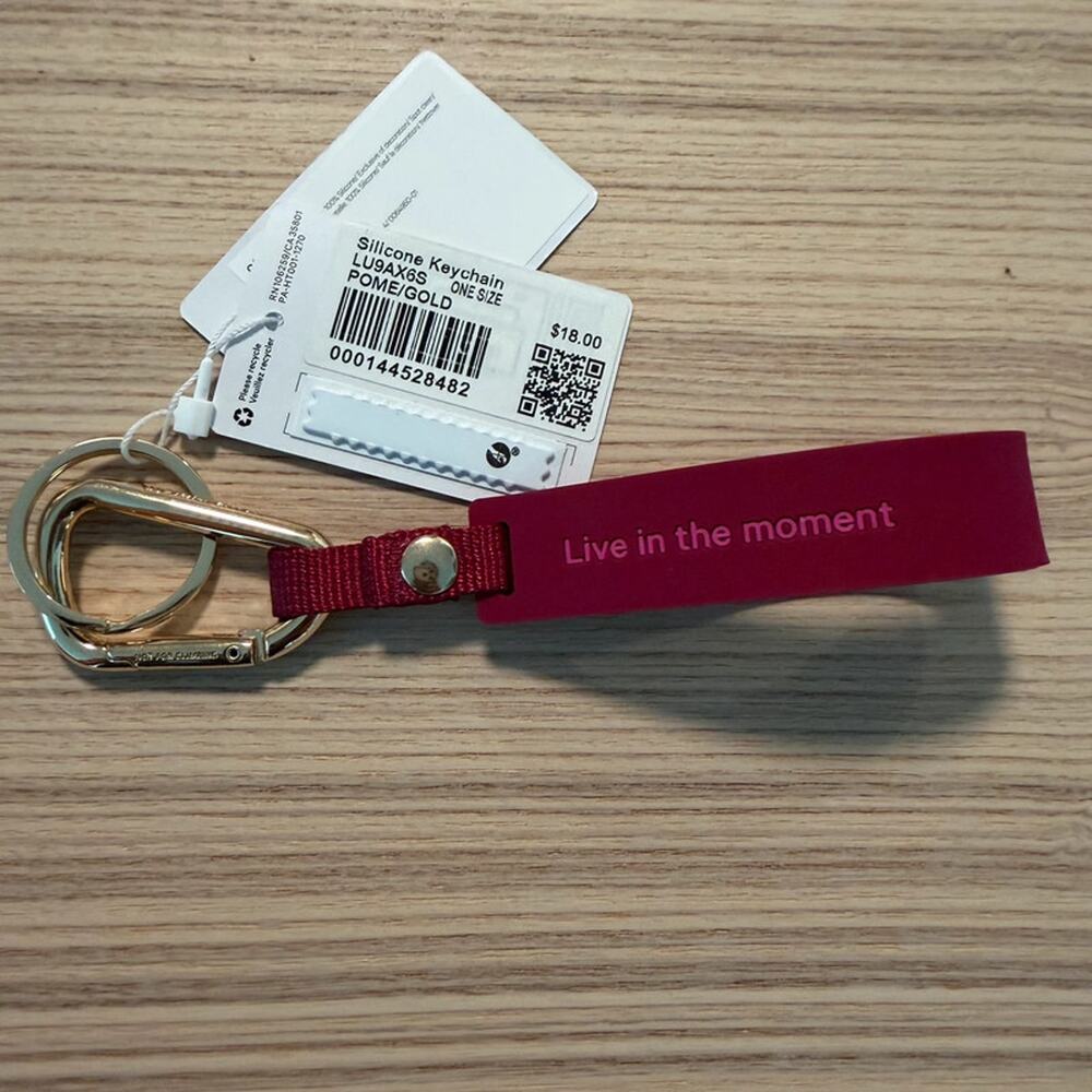 Lululemon Keychain - Picture 4 of 5